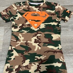 GUC Boys Under Armour Heat Gear Fitted Tshirt Size YM